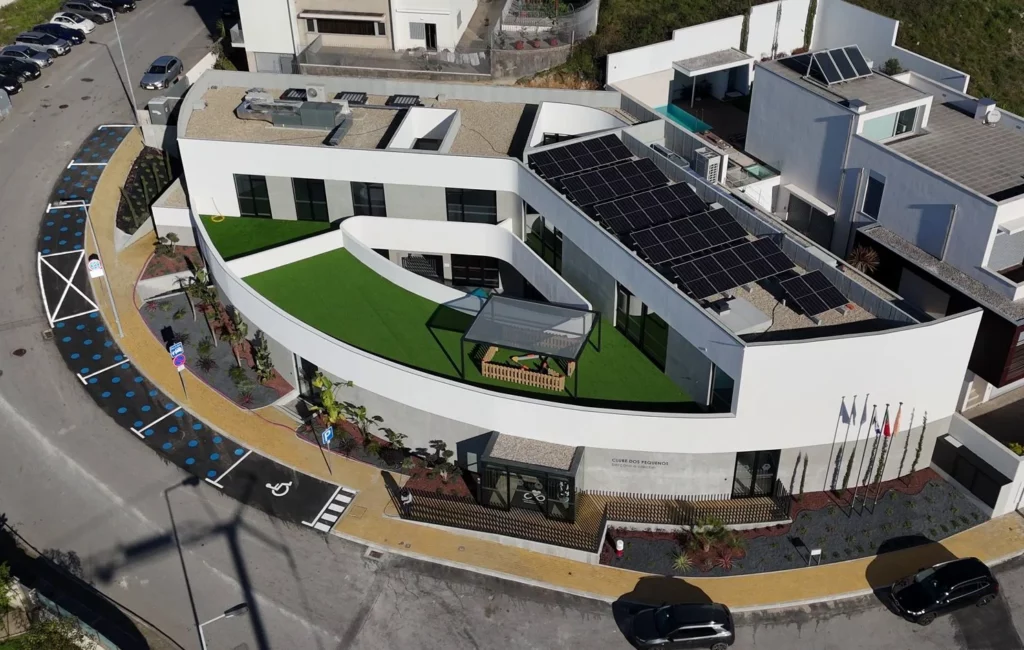 Clube Pequenos - Berçário e Creche